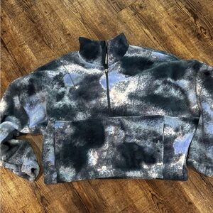 Nike Women's Black and Blue Fleece Quarter-Zip Pullover